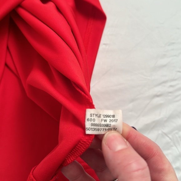 Under Armour red and black logo half zip performance pullover - Picture 7 of 8